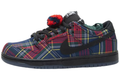 Nike x Nardwuar SB Dunk Low “Tartan” II1493-600